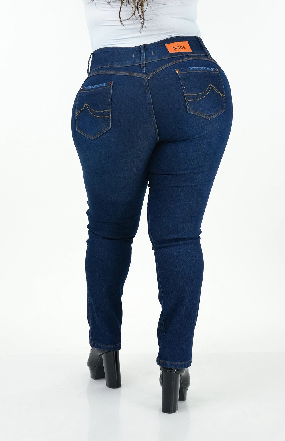 Calça Jeans Feminina - Reta Chapa Barriga [094] - Calça Jeans Feminina - Reta Chapa Barriga Miazzi 